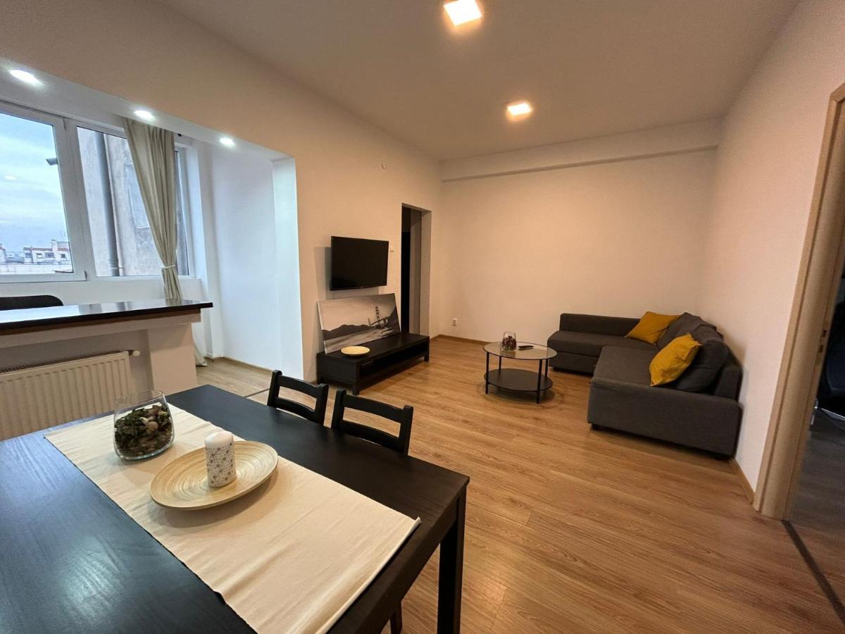 Elegant City Center Apartment Bukarest Kültér fotó